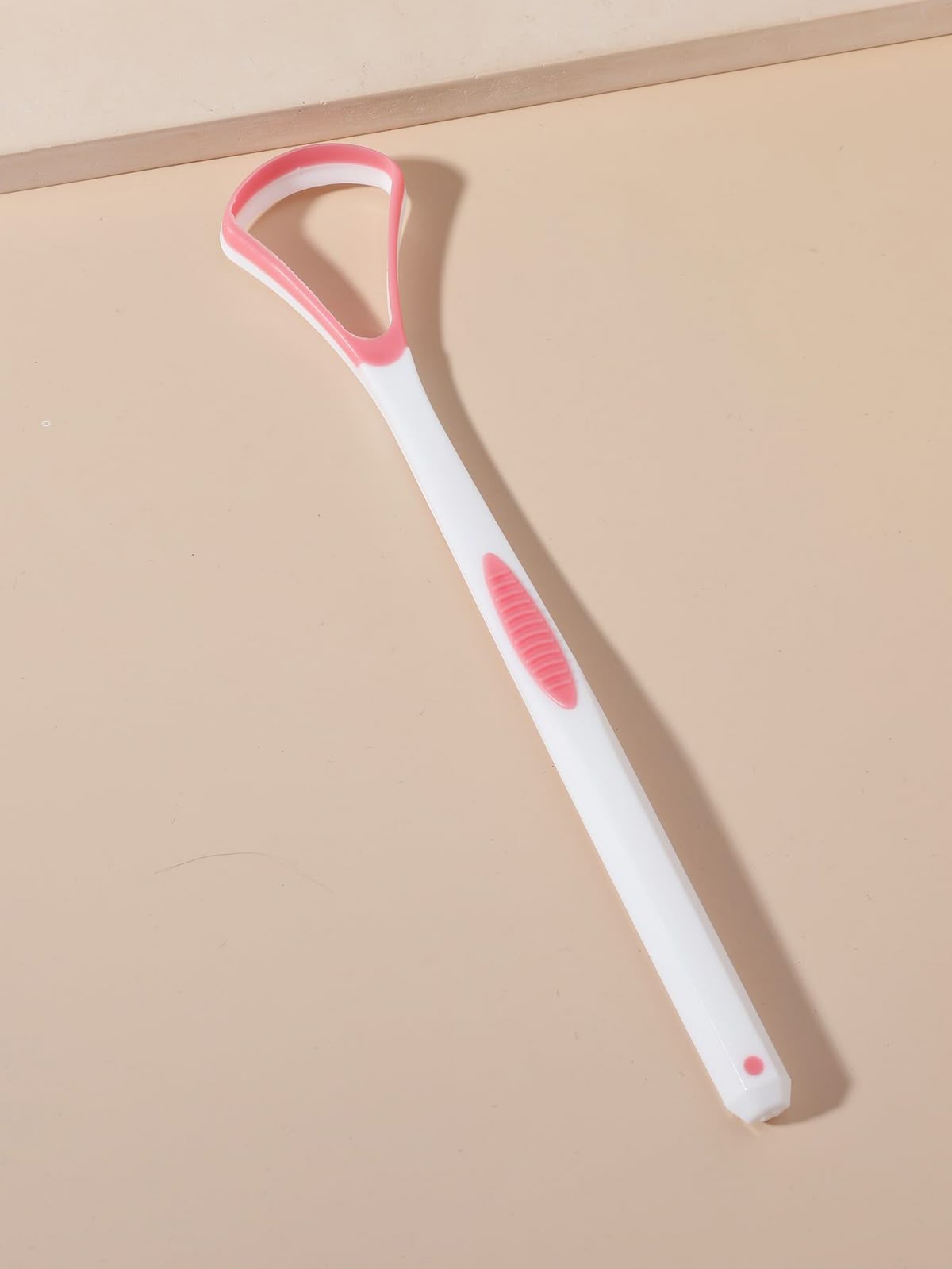 tongue-cleaner